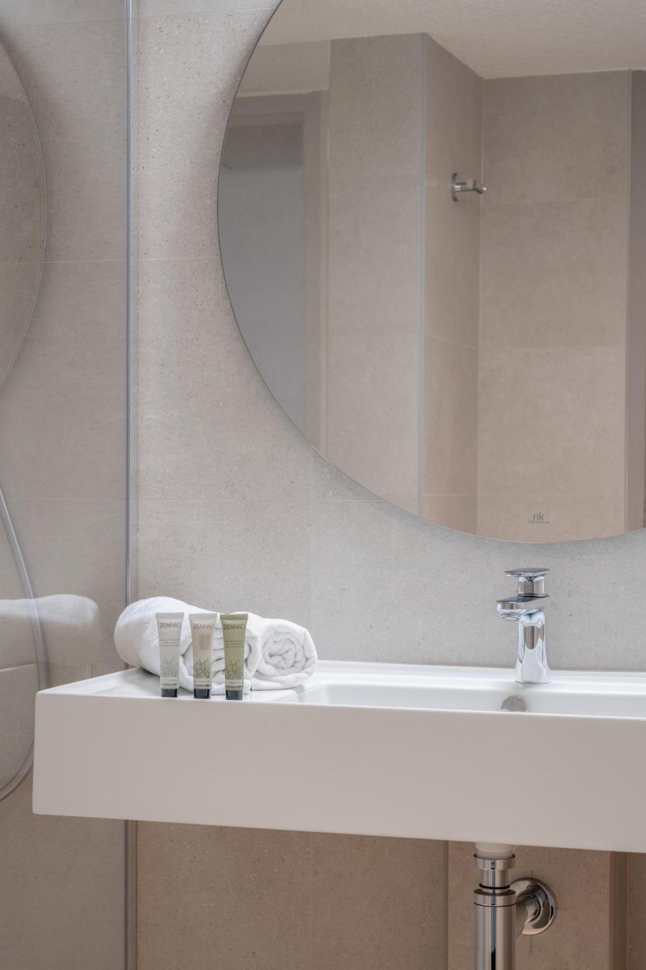 Hotel Le Mediterranee Lourdes Luaran gambar