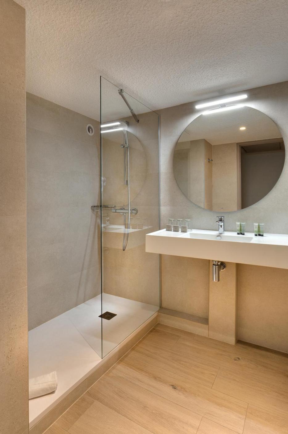 Hotel Le Mediterranee Lourdes Luaran gambar